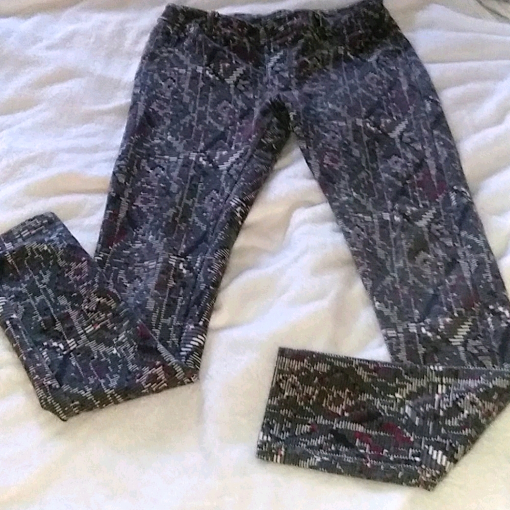 Black skinny leg pants